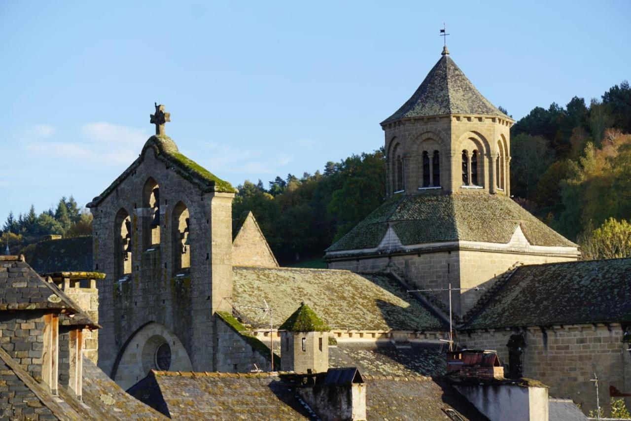 ホテル Le Saint-Etienne オーバジーヌ エクステリア 写真